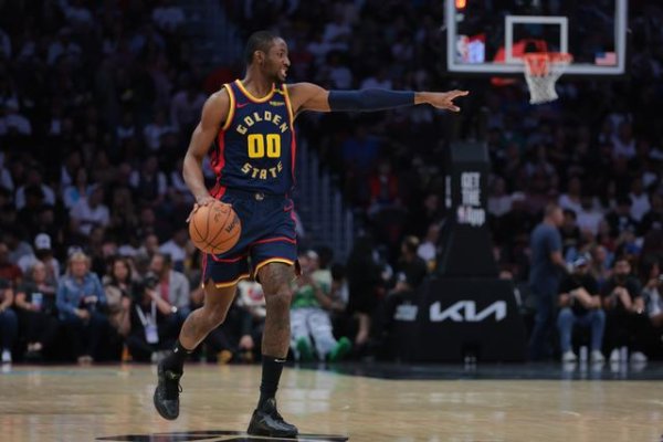 同花财富 拒绝3年7520万！名记：库明加宁愿不要最大化收入 也不想留在勇士